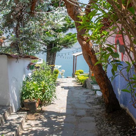 بيت شباب Casa Blanca - San Pedro سان بيدرو لا لاغونا المظهر الخارجي الصورة