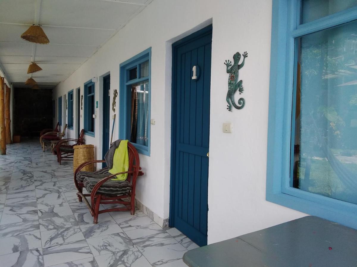 بيت شباب Casa Blanca - San Pedro سان بيدرو لا لاغونا المظهر الخارجي الصورة